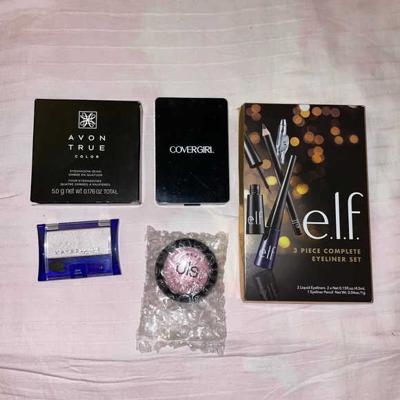 Makeup bundle - Picture 2 of 2